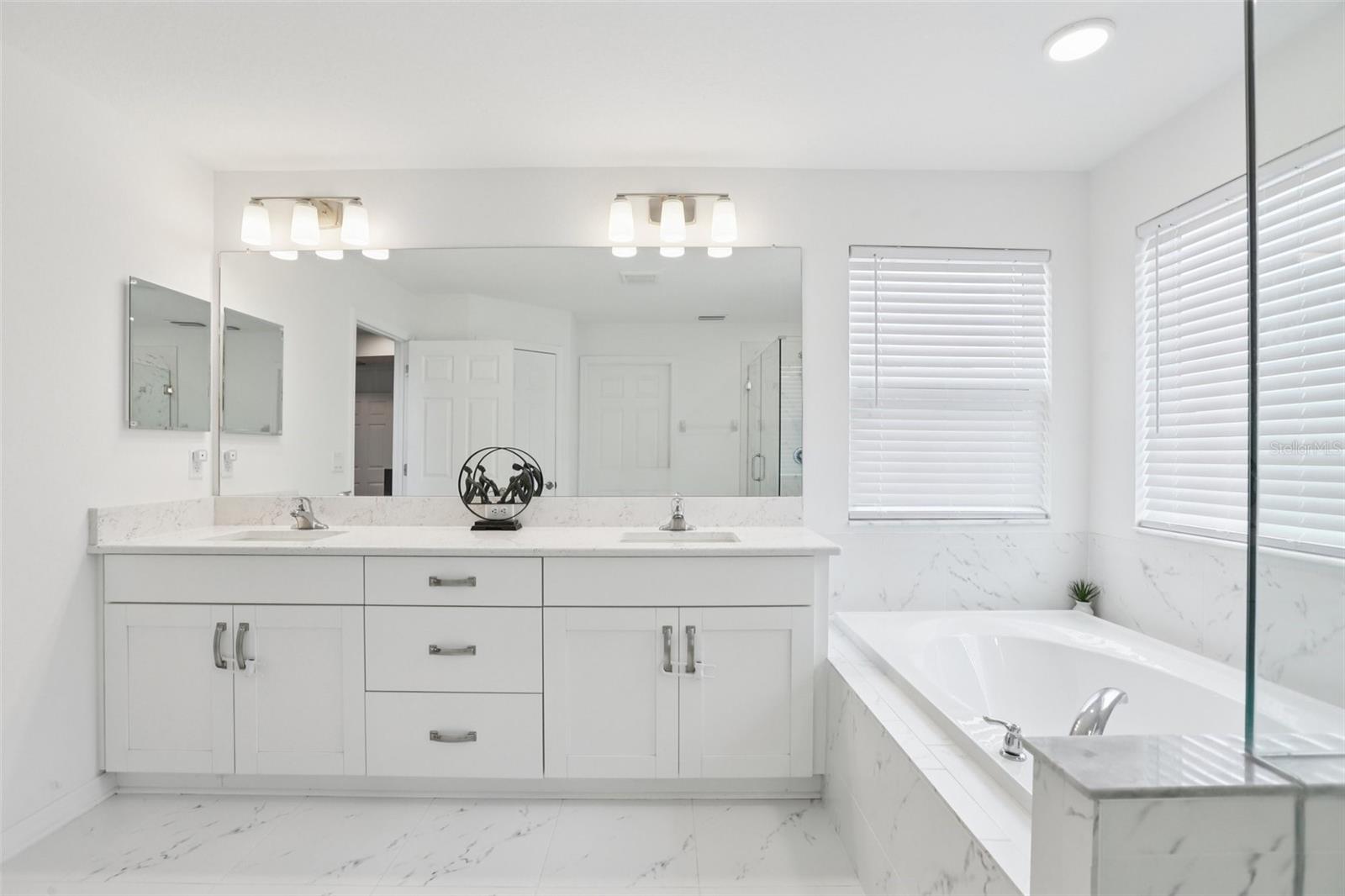 Listing photo id 21 for 31766 Asbury Avenue