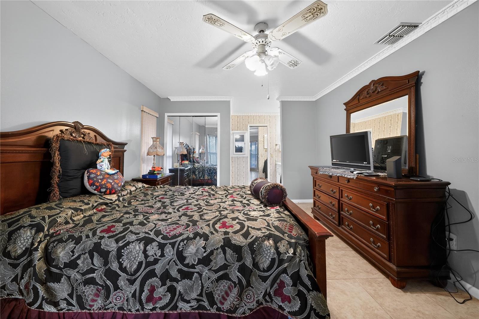 Image 19 of 38 For 153 Golfpoint Drive