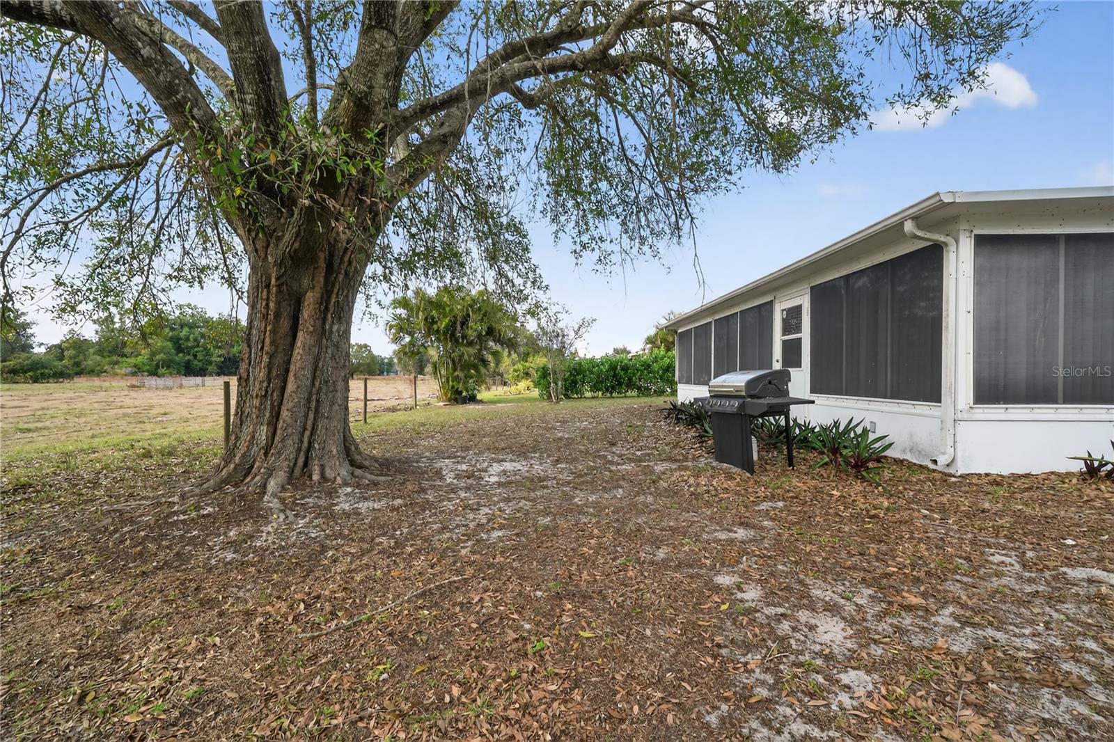 Image 33 of 38 For 153 Golfpoint Drive