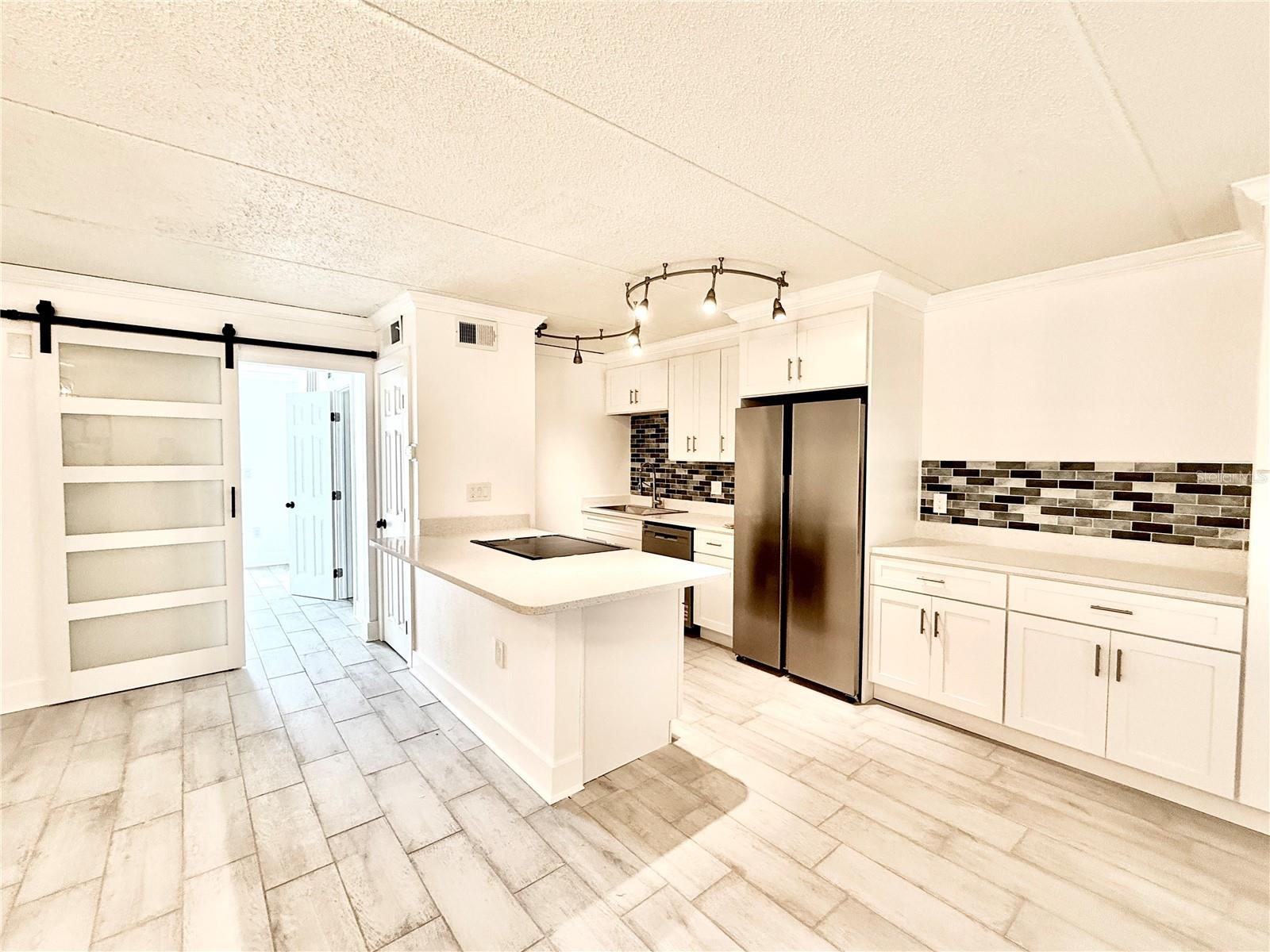 Image 5 of 17 For 8901 Blind Pass Road 128