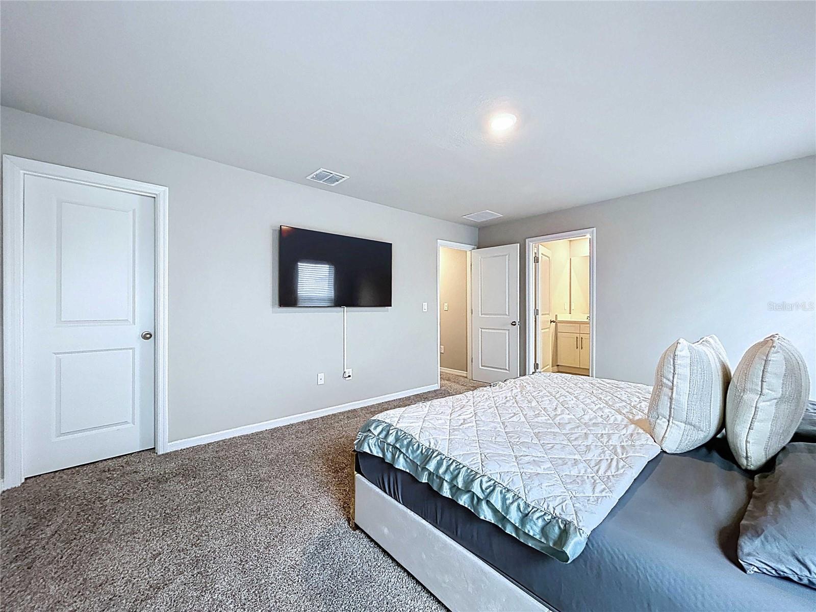 Image 42 of 58 For 32451 Limitless Place