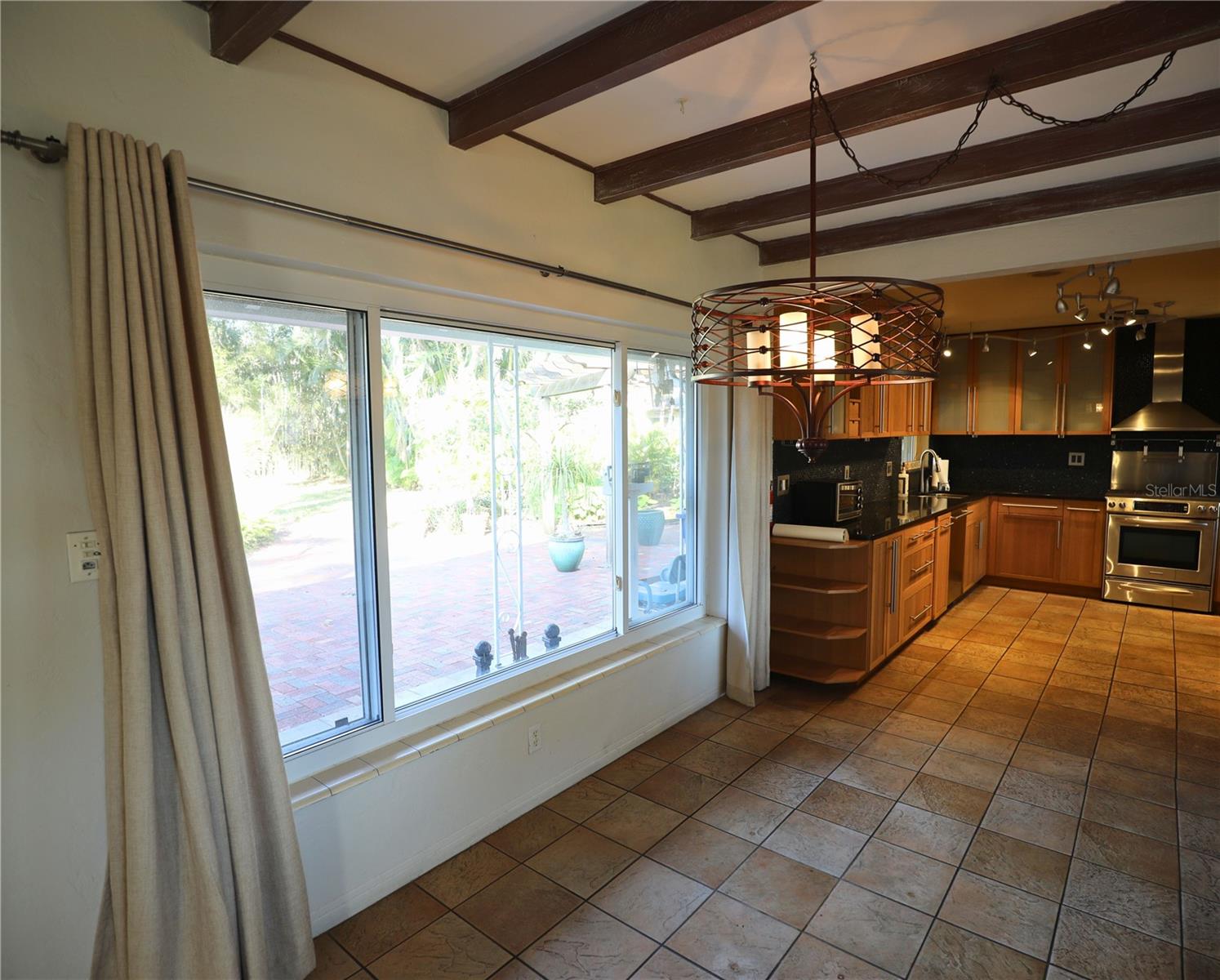 Image 14 of 19 For 1447 27th Avenue N