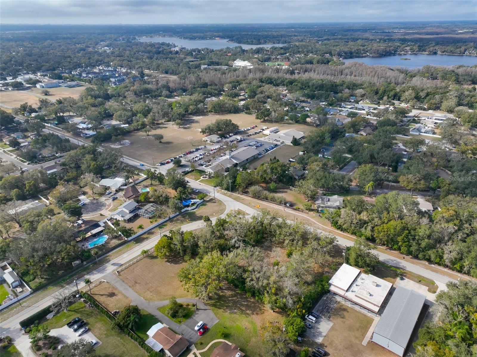 Image 18 of 27 For 16102 Lake Magdalene Boulevard