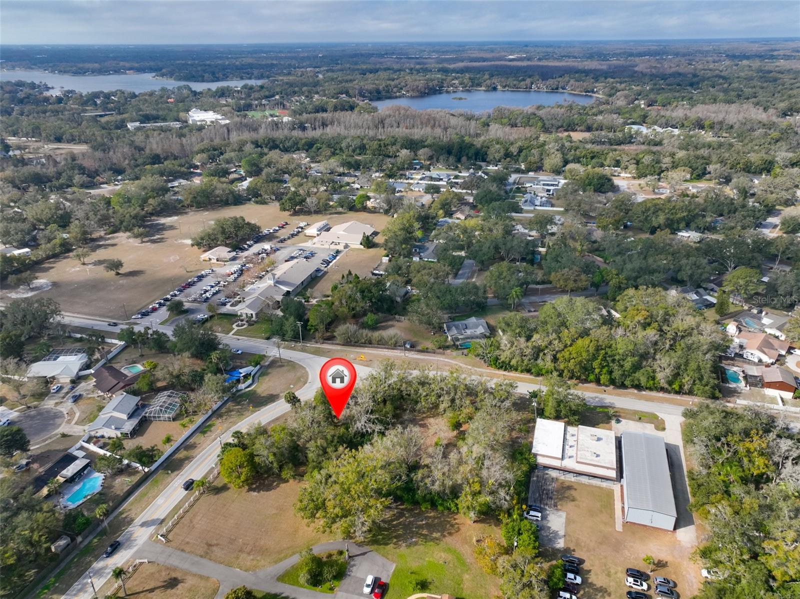 Image 19 of 27 For 16102 Lake Magdalene Boulevard