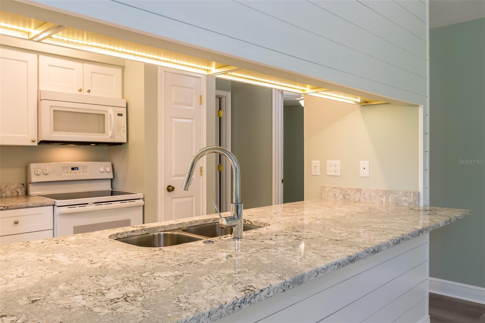 Image 13 of 39 For 355 23rd Avenue Sw