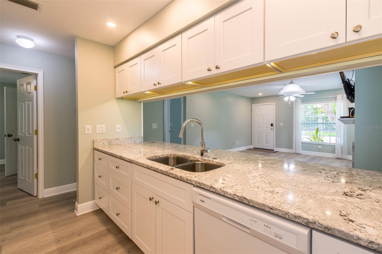 Image 15 of 39 For 355 23rd Avenue Sw