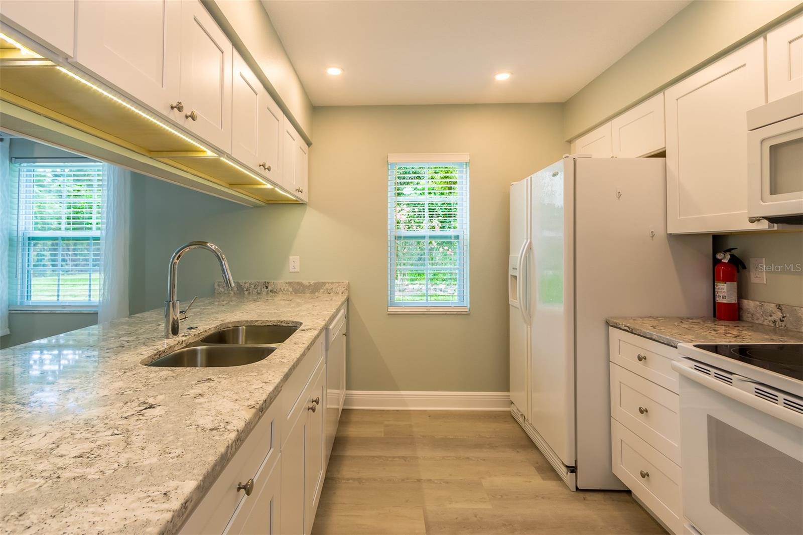 Image 17 of 39 For 355 23rd Avenue Sw