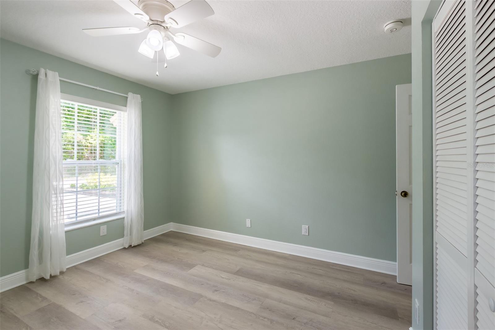 Image 28 of 39 For 355 23rd Avenue Sw