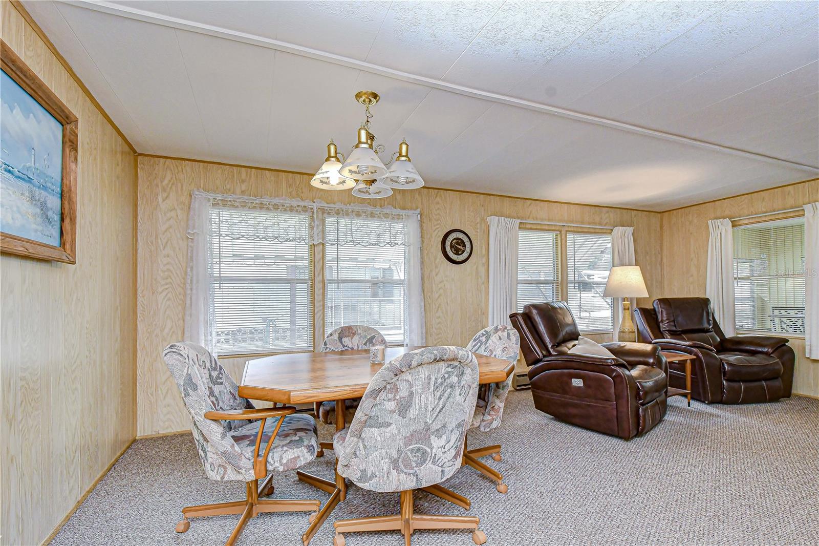 Image 18 of 40 For 6128 Ridgewood Drive