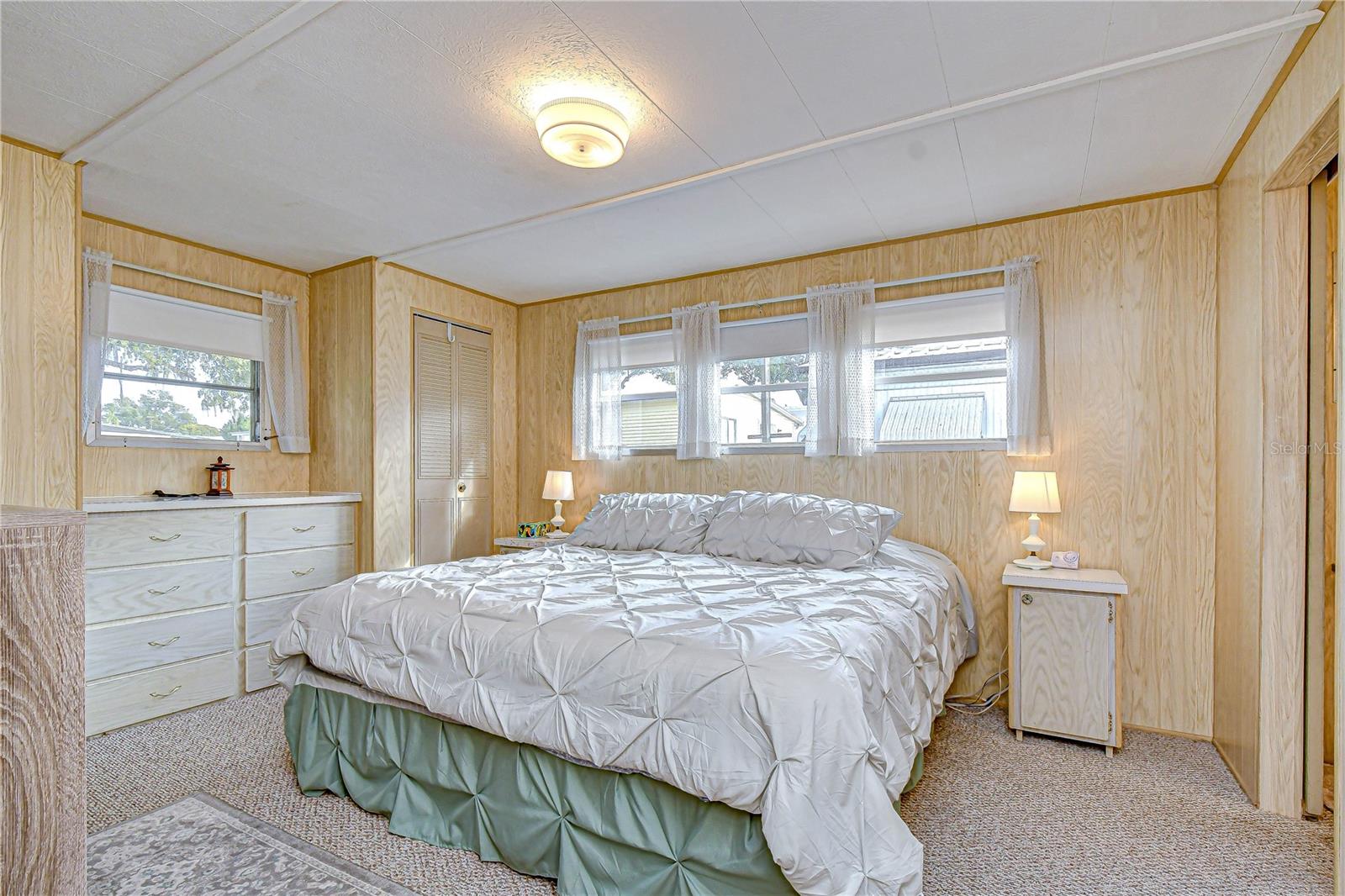 Image 19 of 40 For 6128 Ridgewood Drive