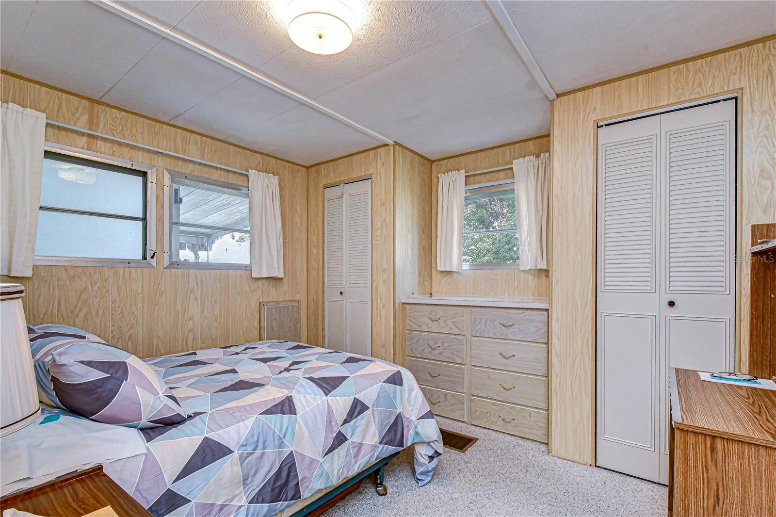 Image 23 of 40 For 6128 Ridgewood Drive