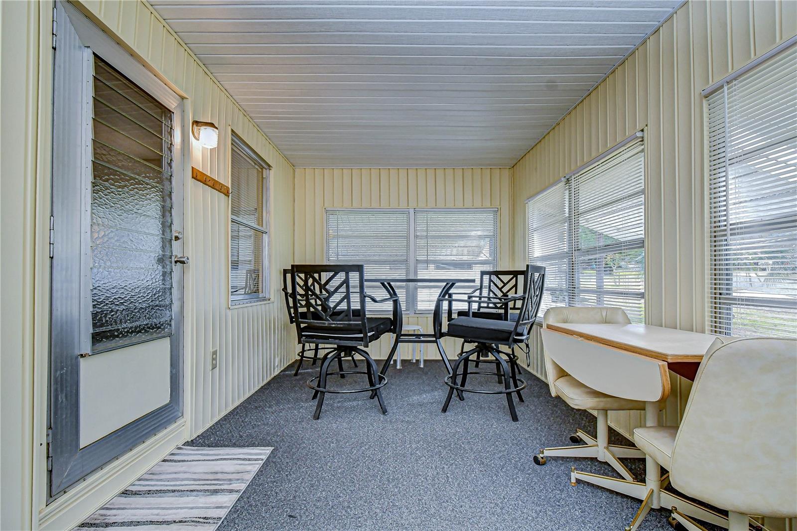 Image 29 of 40 For 6128 Ridgewood Drive