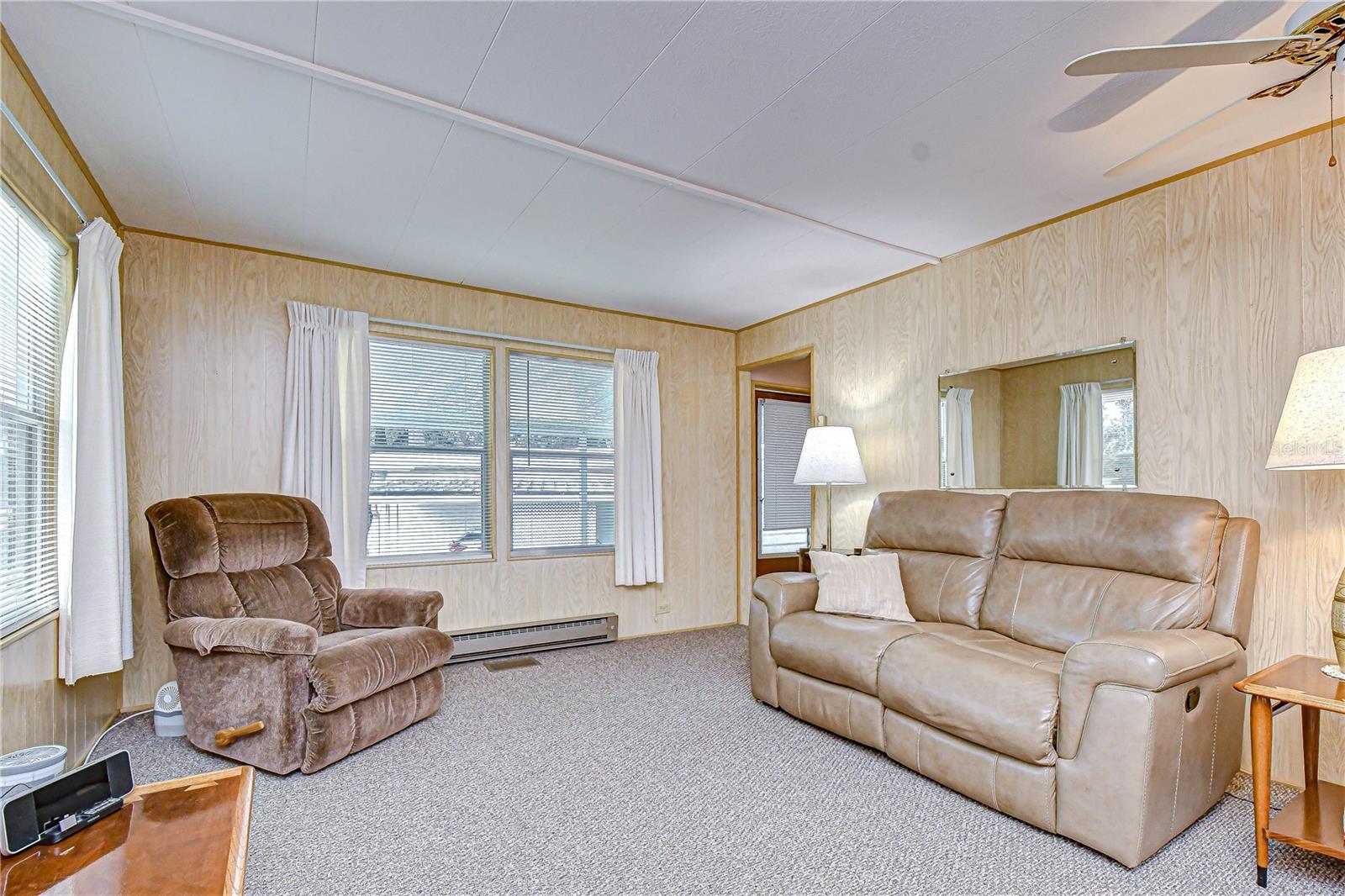 Image 9 of 40 For 6128 Ridgewood Drive