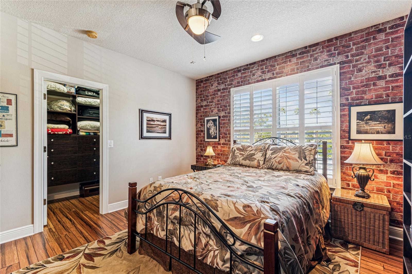 Image 18 of 41 For 4975 Anniston Circle