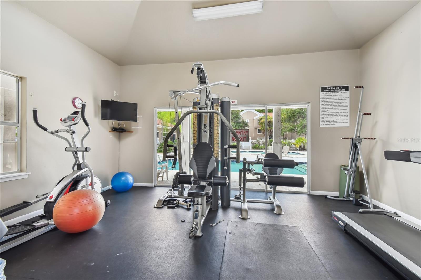 Image 31 of 41 For 4975 Anniston Circle