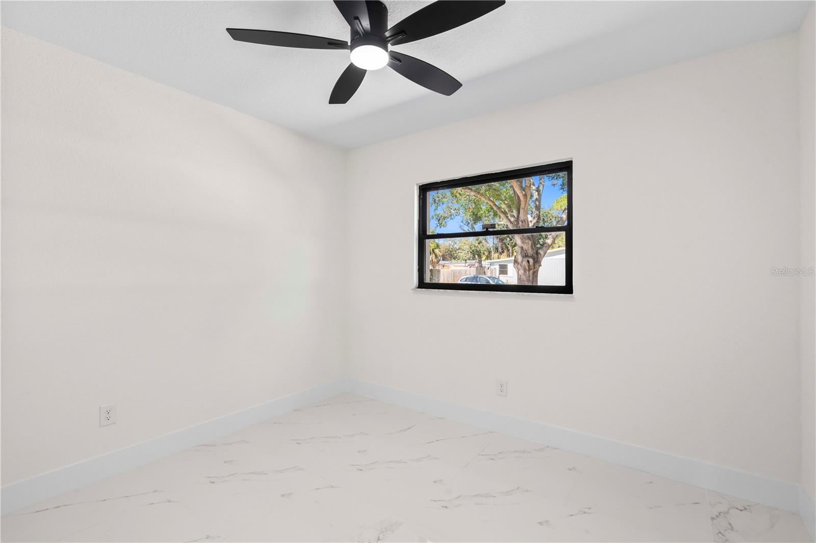 Image 22 of 36 For 8014 Comanche Avenue