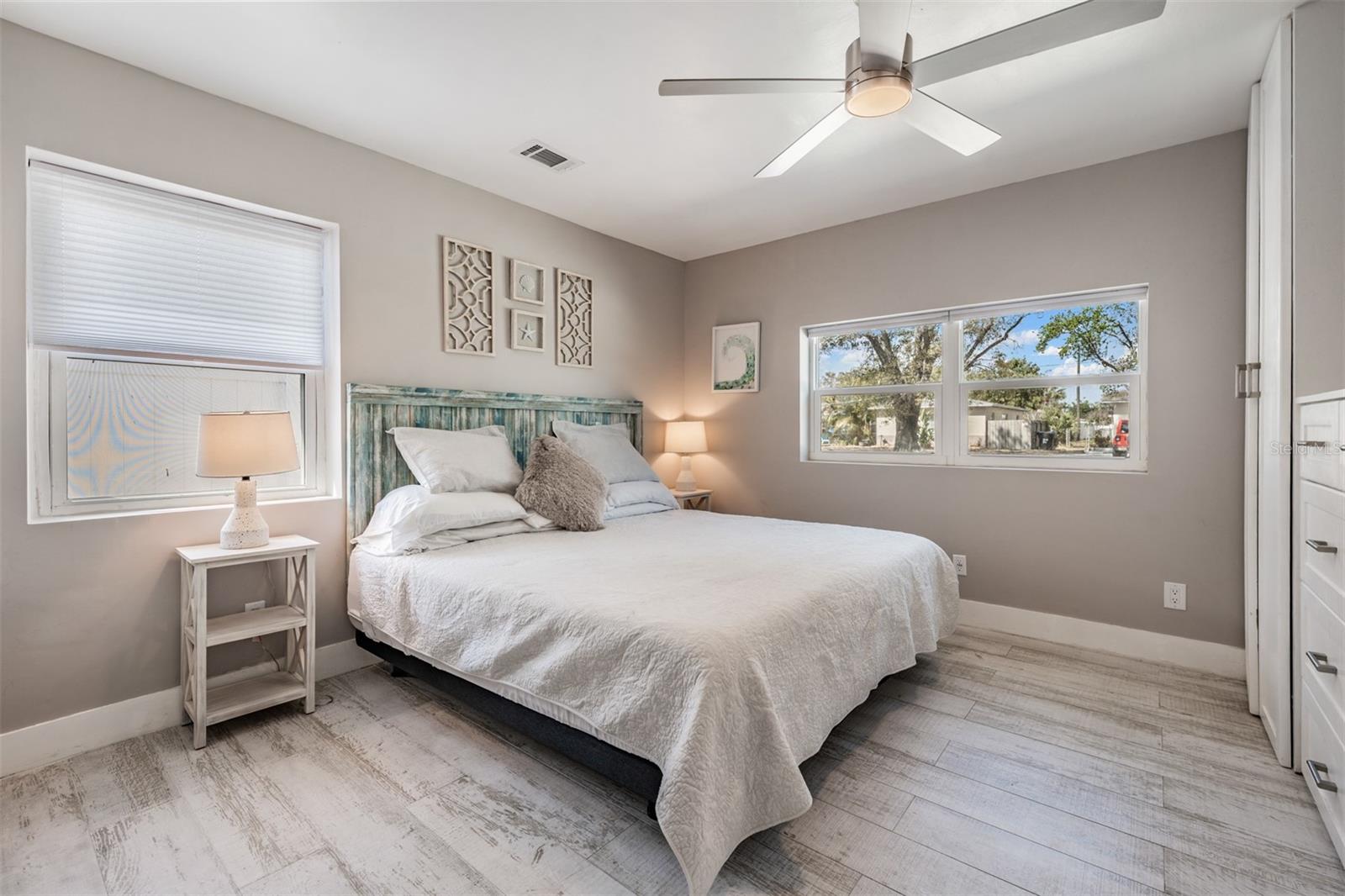 Image 12 of 40 For 3766 24th Avenue N