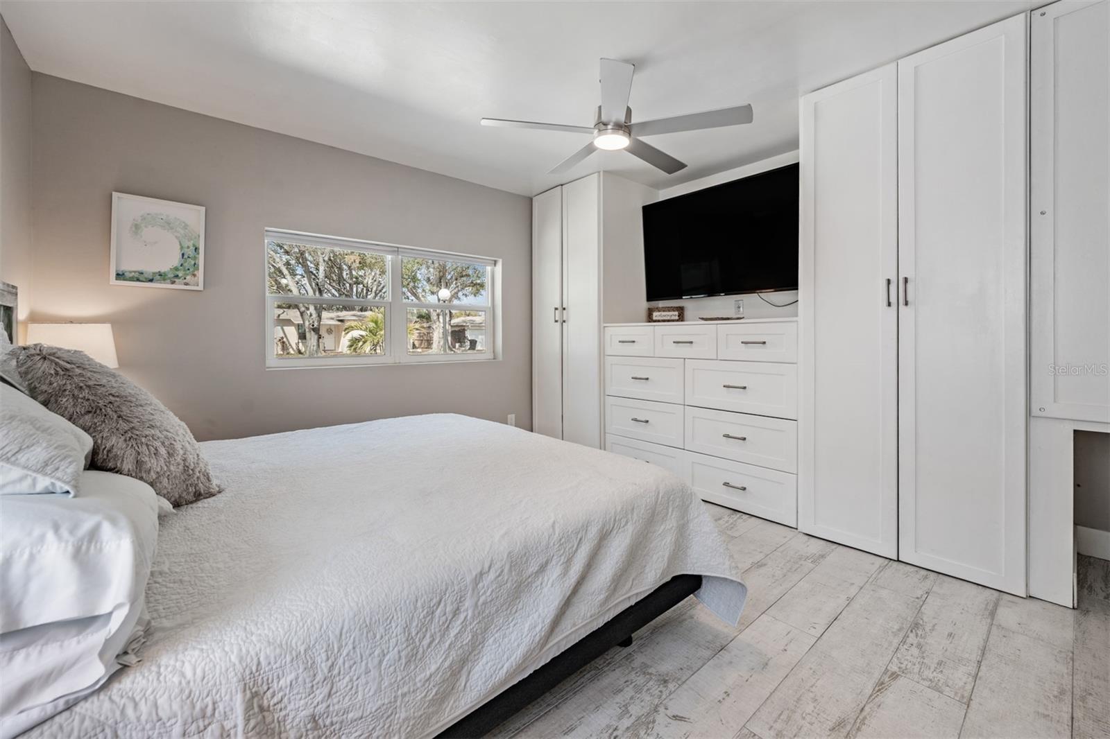 Image 13 of 40 For 3766 24th Avenue N