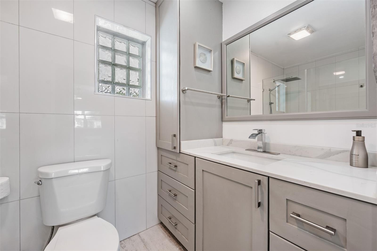 Image 15 of 40 For 3766 24th Avenue N