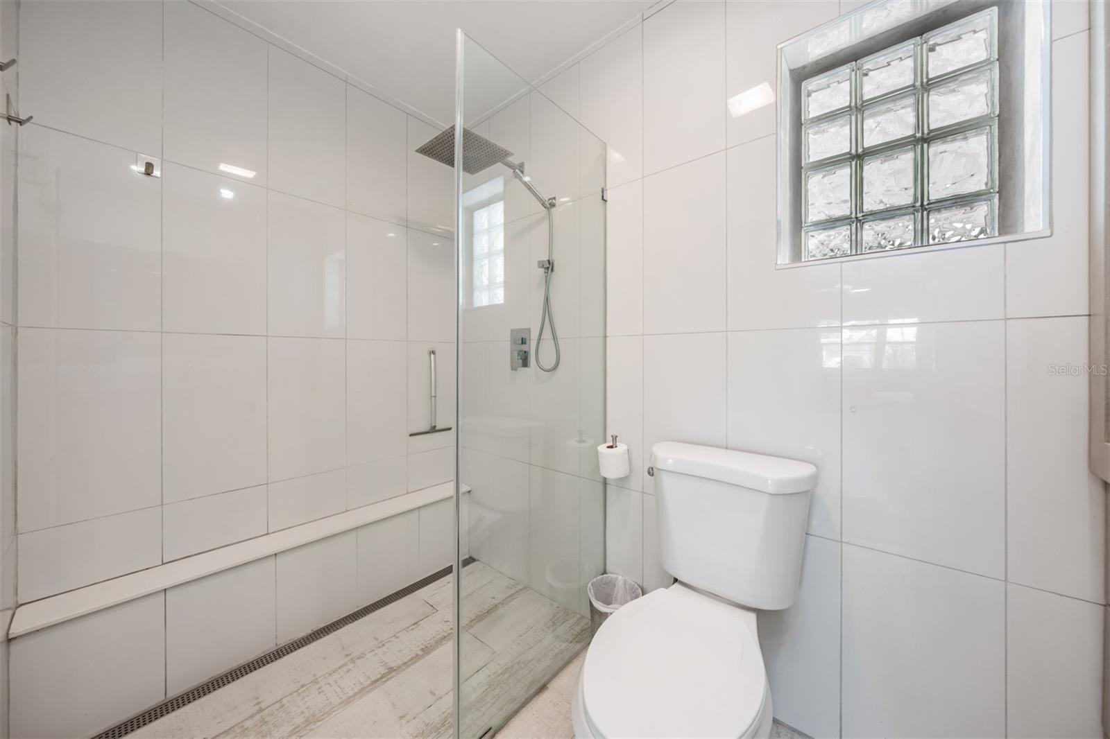 Image 16 of 40 For 3766 24th Avenue N