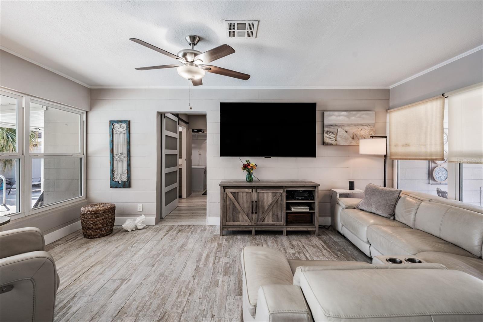 Image 23 of 40 For 3766 24th Avenue N