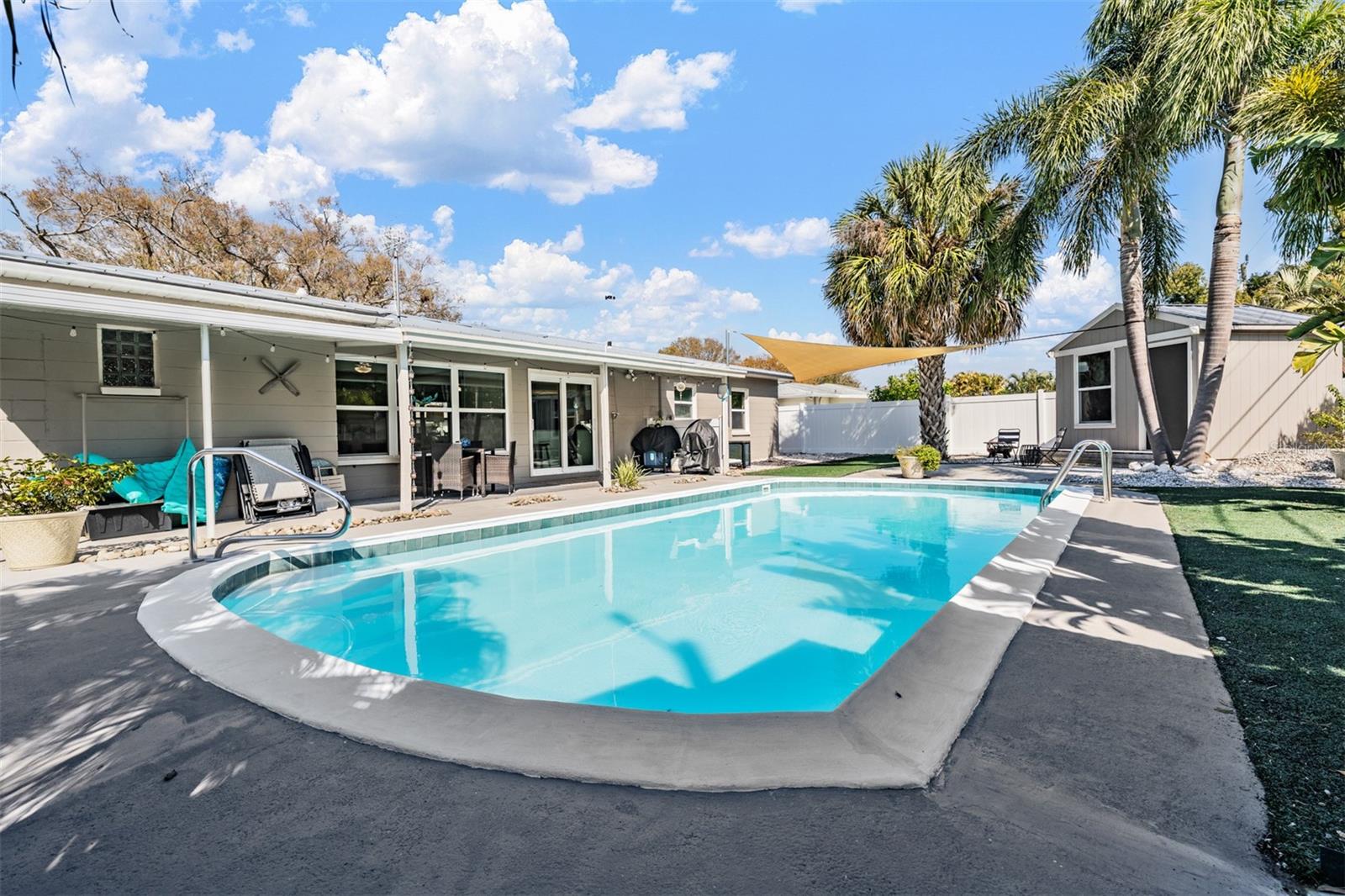 Image 27 of 40 For 3766 24th Avenue N