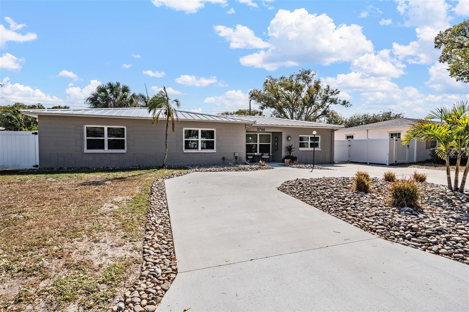 Image 34 of 40 For 3766 24th Avenue N