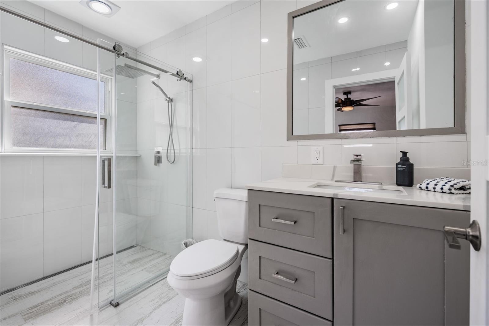 Image 9 of 40 For 3766 24th Avenue N