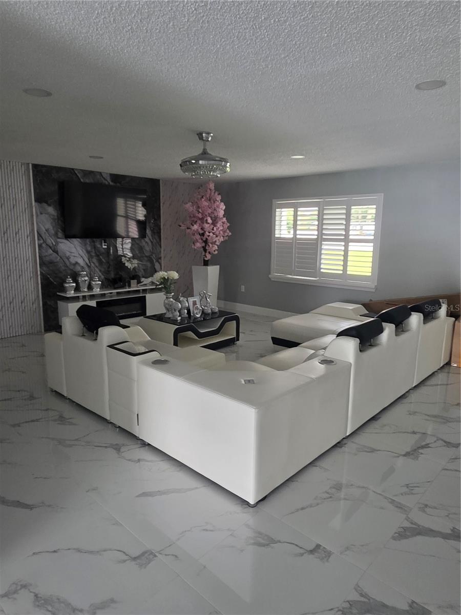 Image 4 of 50 For 4821 Platt Road