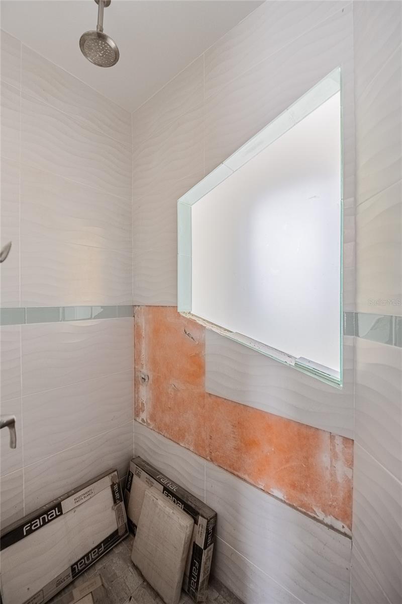 Listing photo id 31 for 6213 Sanders Drive