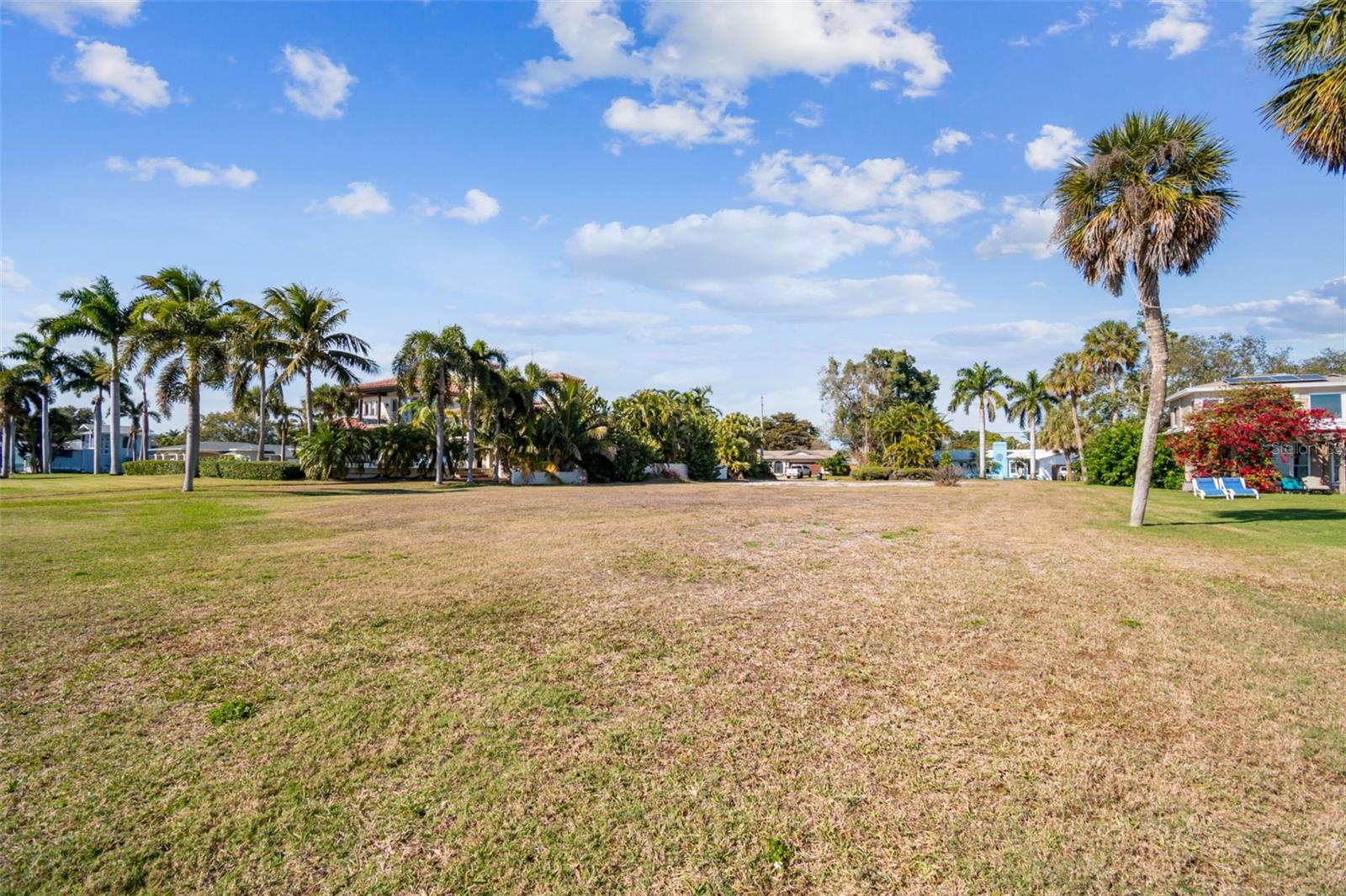 Image 24 of 49 For 6330 Bahama Shores Drive S