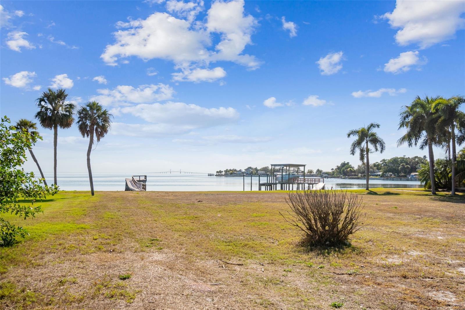 Image 27 of 49 For 6330 Bahama Shores Drive S