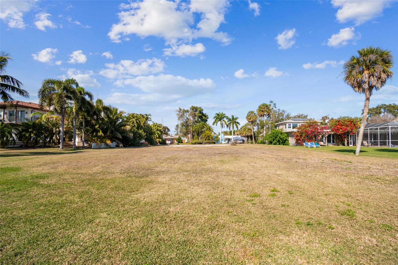 Image 29 of 49 For 6330 Bahama Shores Drive S