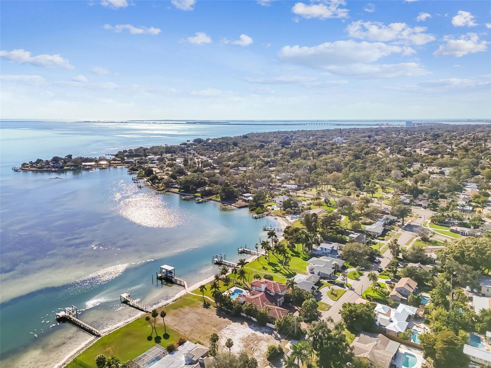 Image 30 of 49 For 6330 Bahama Shores Drive S