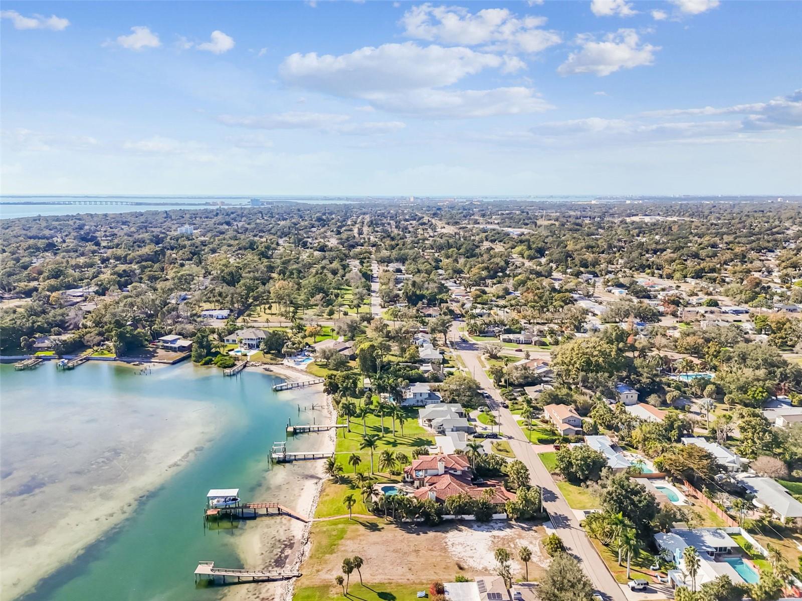 Image 31 of 49 For 6330 Bahama Shores Drive S