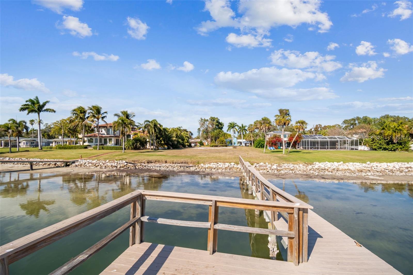 Image 7 of 49 For 6330 Bahama Shores Drive S