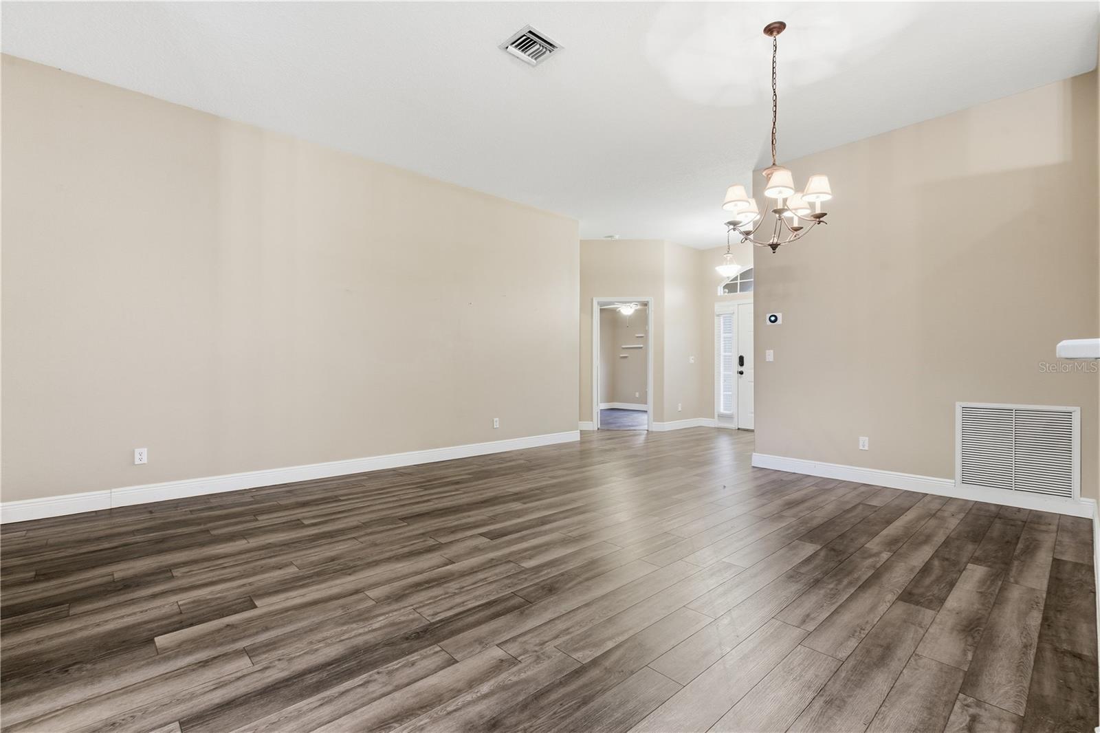 Image 10 of 45 For 837 Tavernier Circle Ne