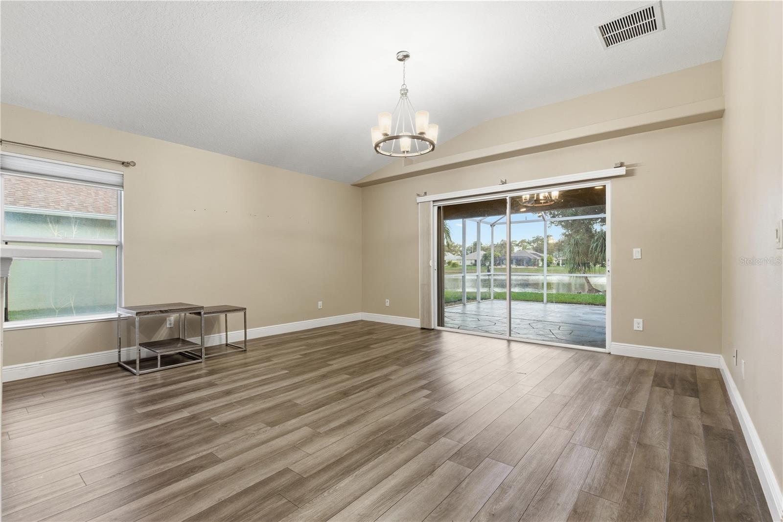 Image 13 of 45 For 837 Tavernier Circle Ne