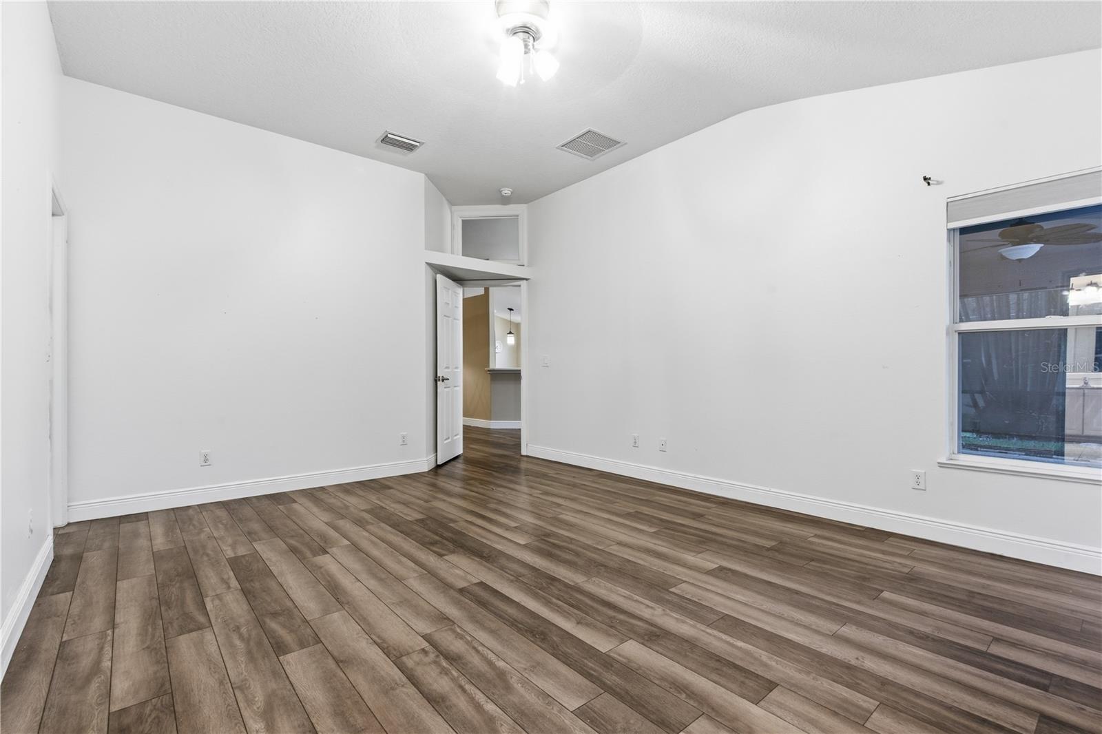 Image 22 of 45 For 837 Tavernier Circle Ne