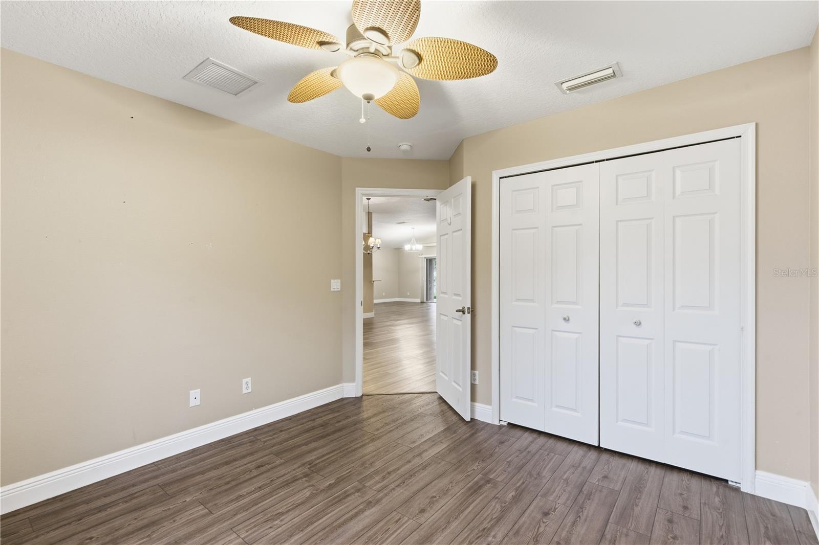 Image 27 of 45 For 837 Tavernier Circle Ne