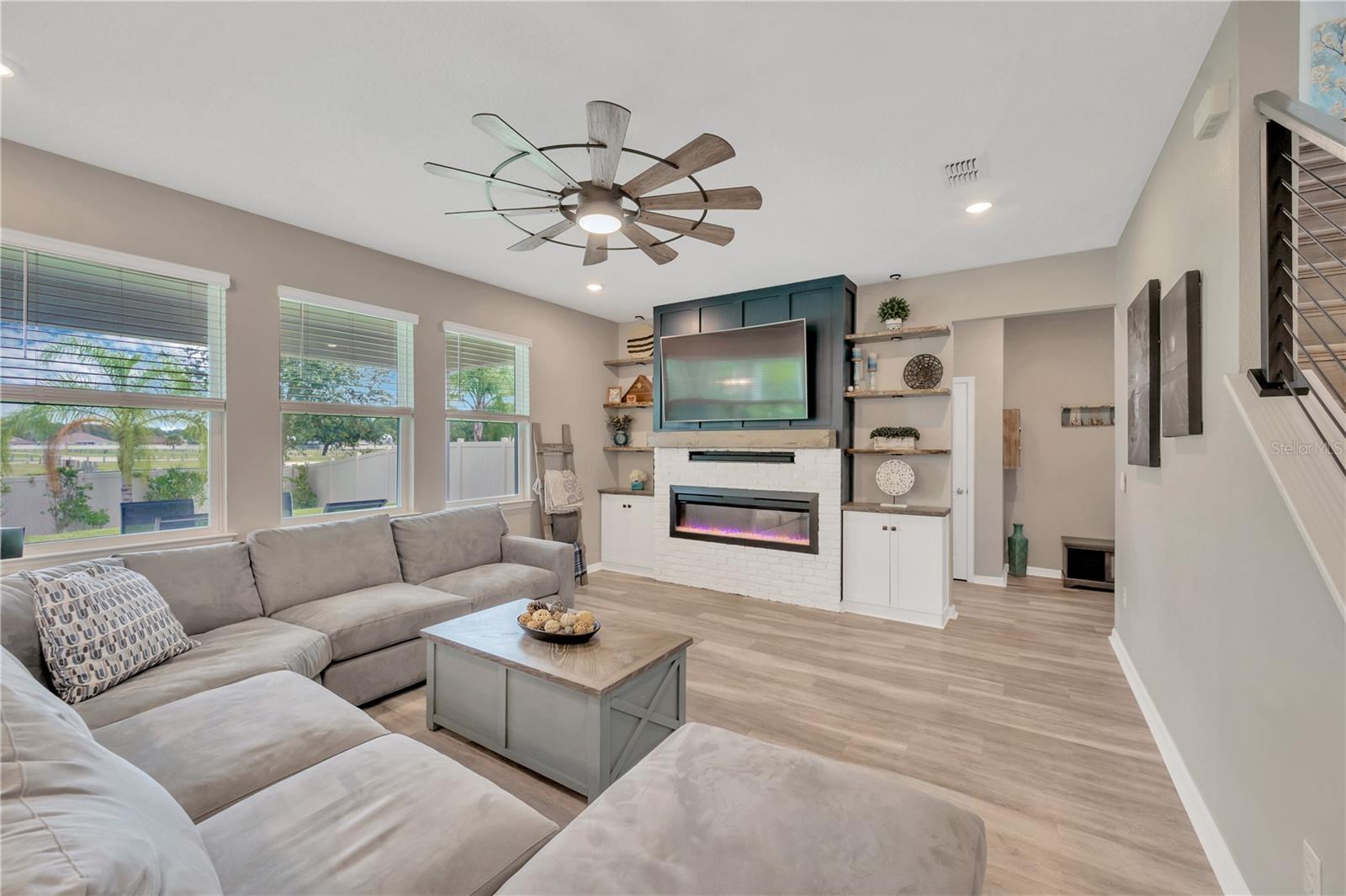 Image 11 of 44 For 10814 Whitland Grove Drive