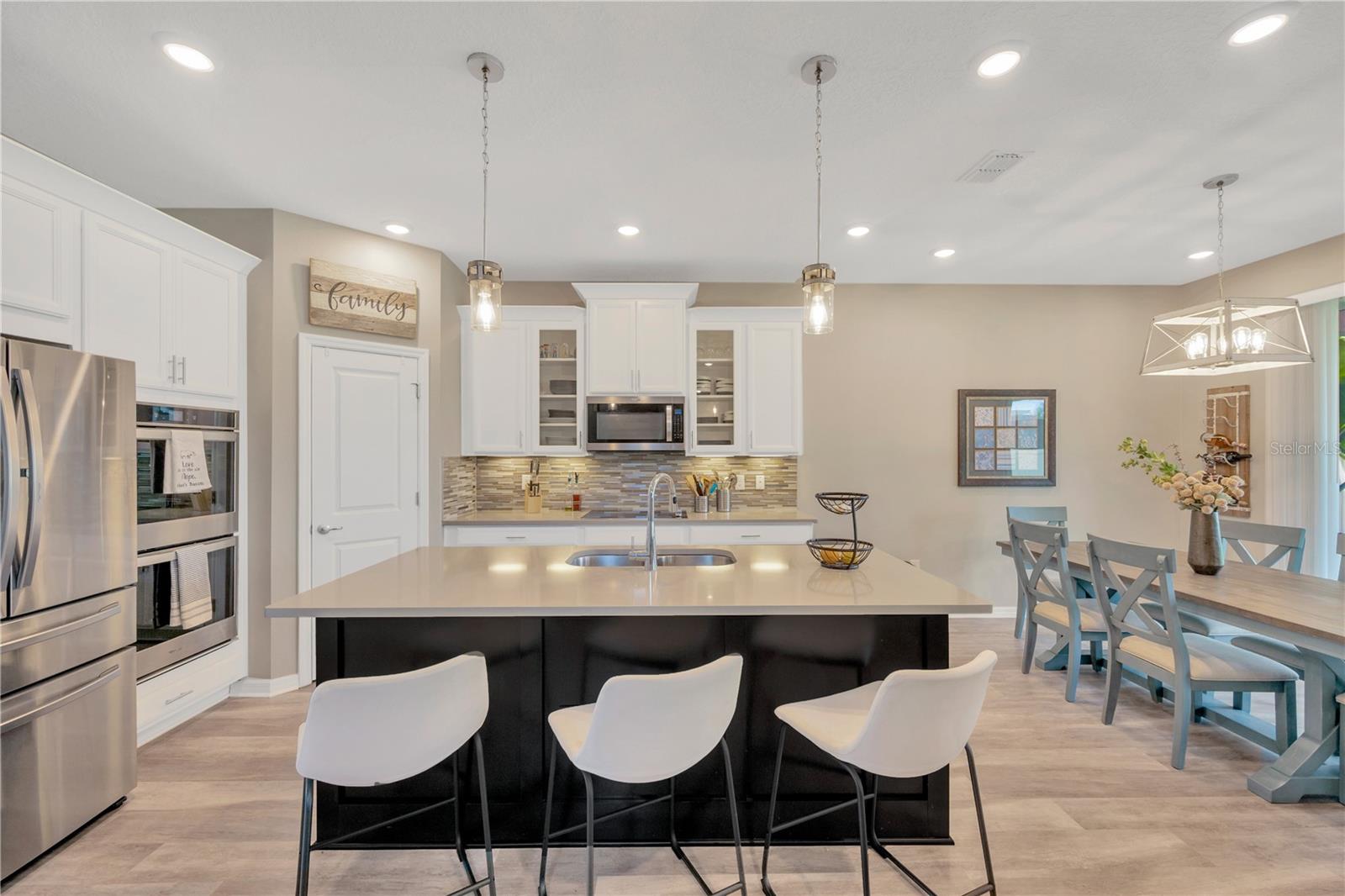 Image 8 of 44 For 10814 Whitland Grove Drive