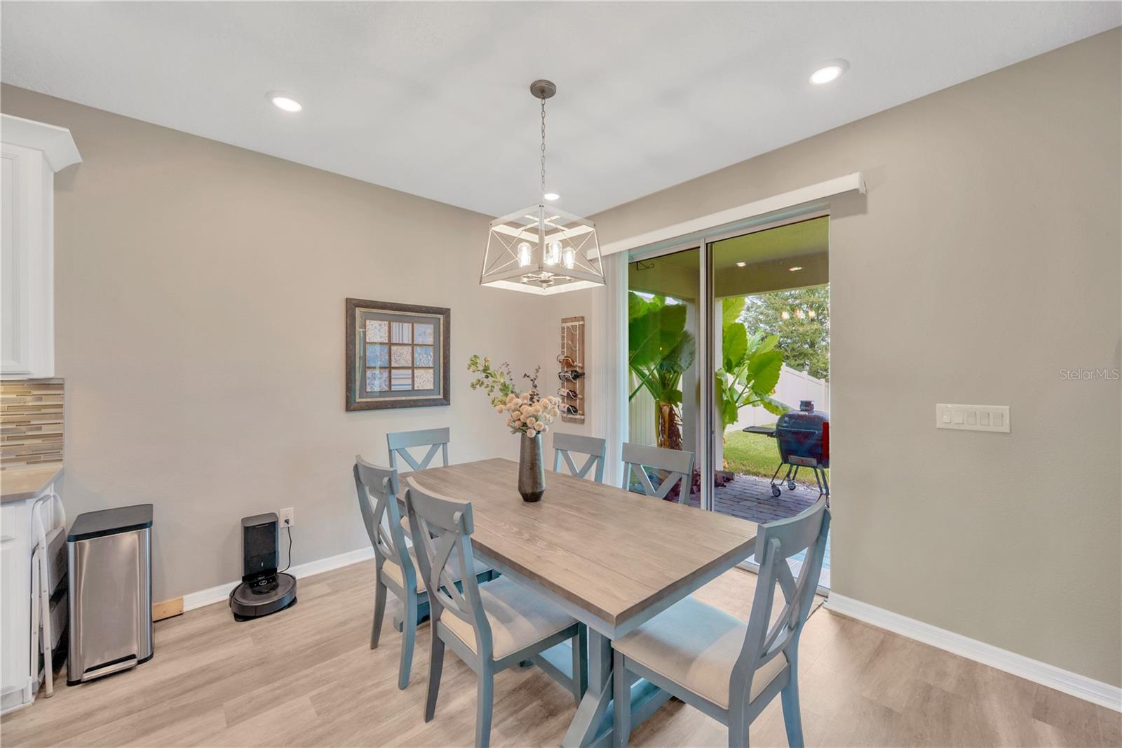 Image 9 of 44 For 10814 Whitland Grove Drive