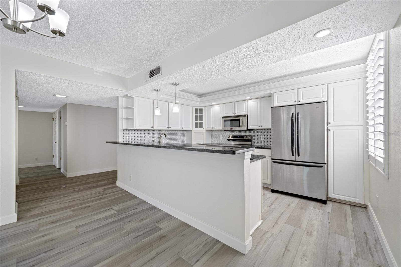 Image 3 of 43 For 1430 Gulf Boulevard 204