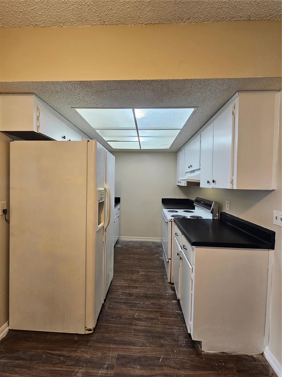 Image 4 of 11 For 201 Jefferson Circle N 2