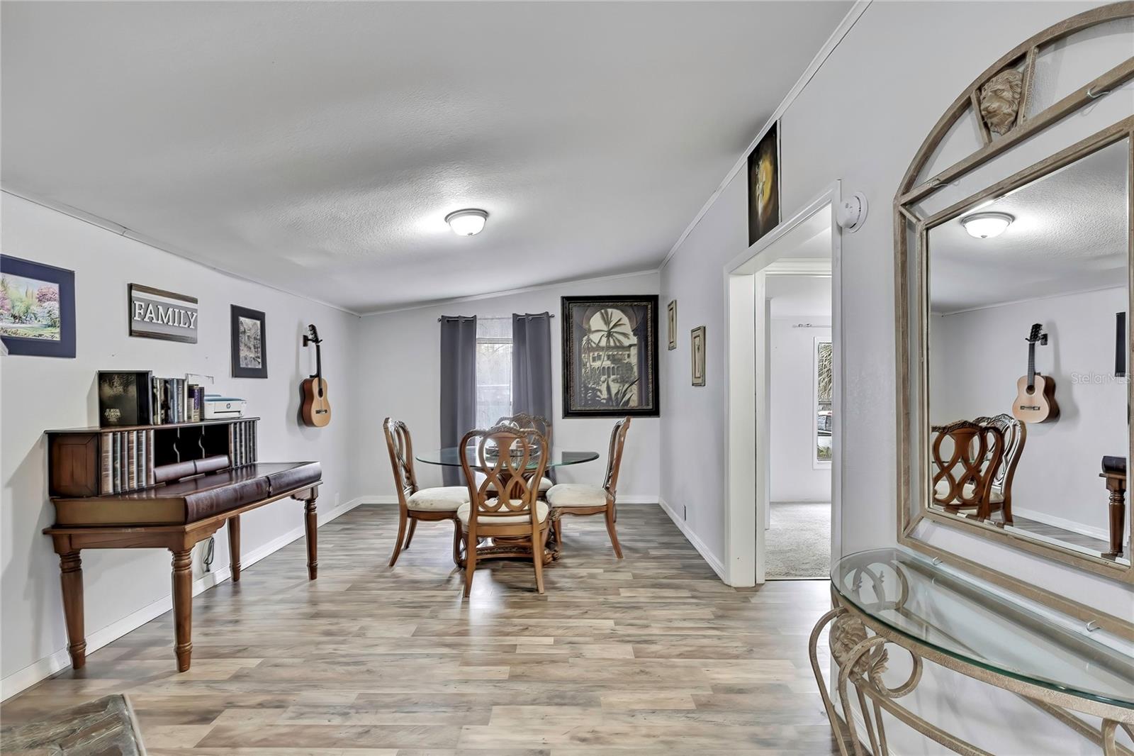 Image 13 of 50 For 15739 Brenda Street