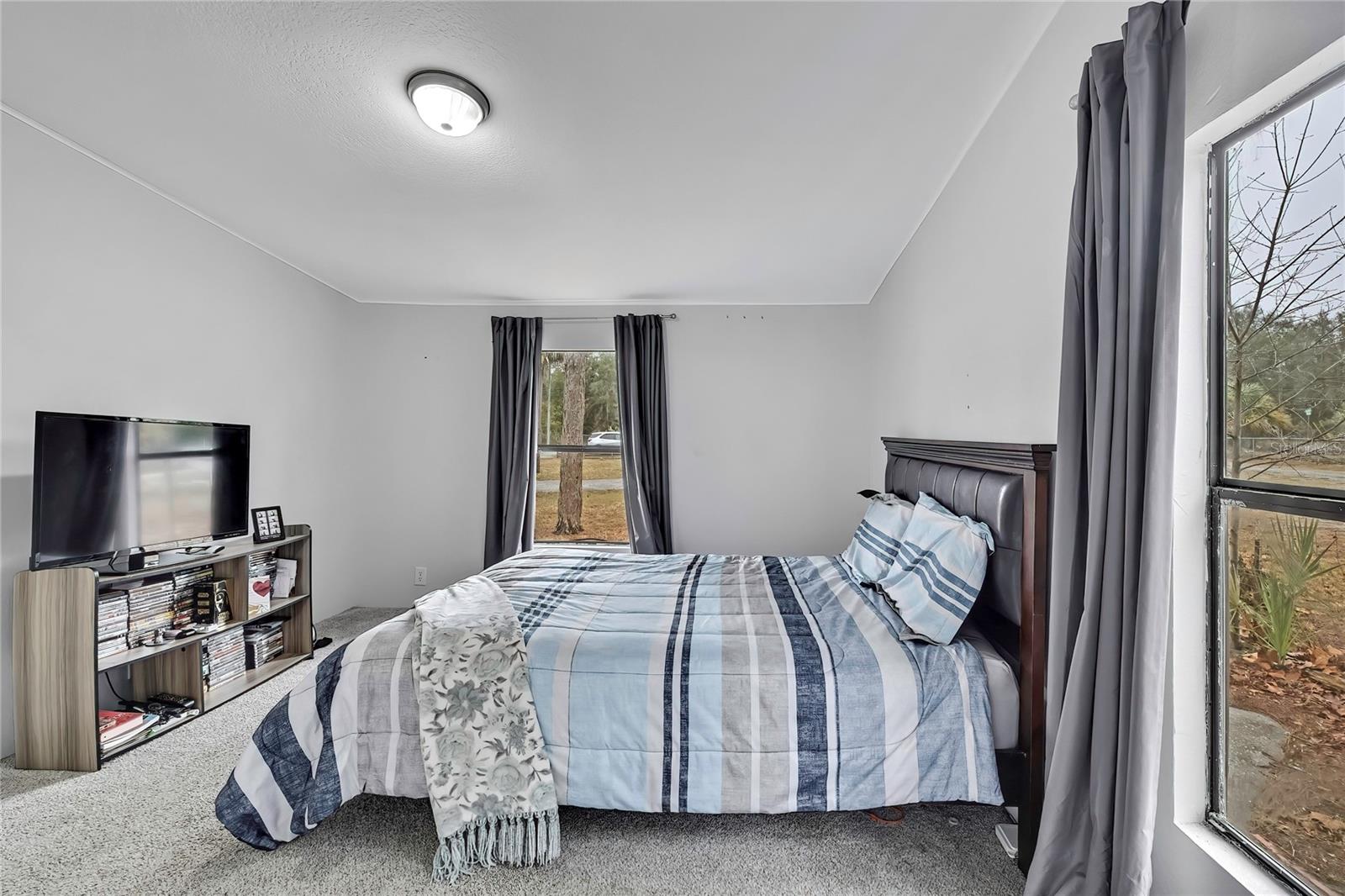 Image 18 of 50 For 15739 Brenda Street