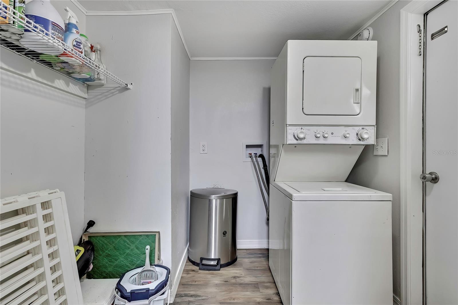 Image 28 of 50 For 15739 Brenda Street