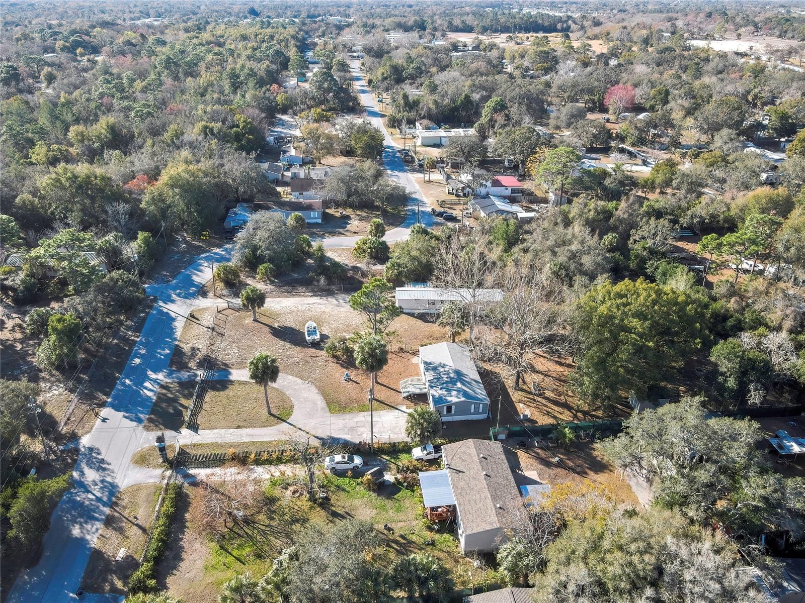 Image 31 of 50 For 15739 Brenda Street