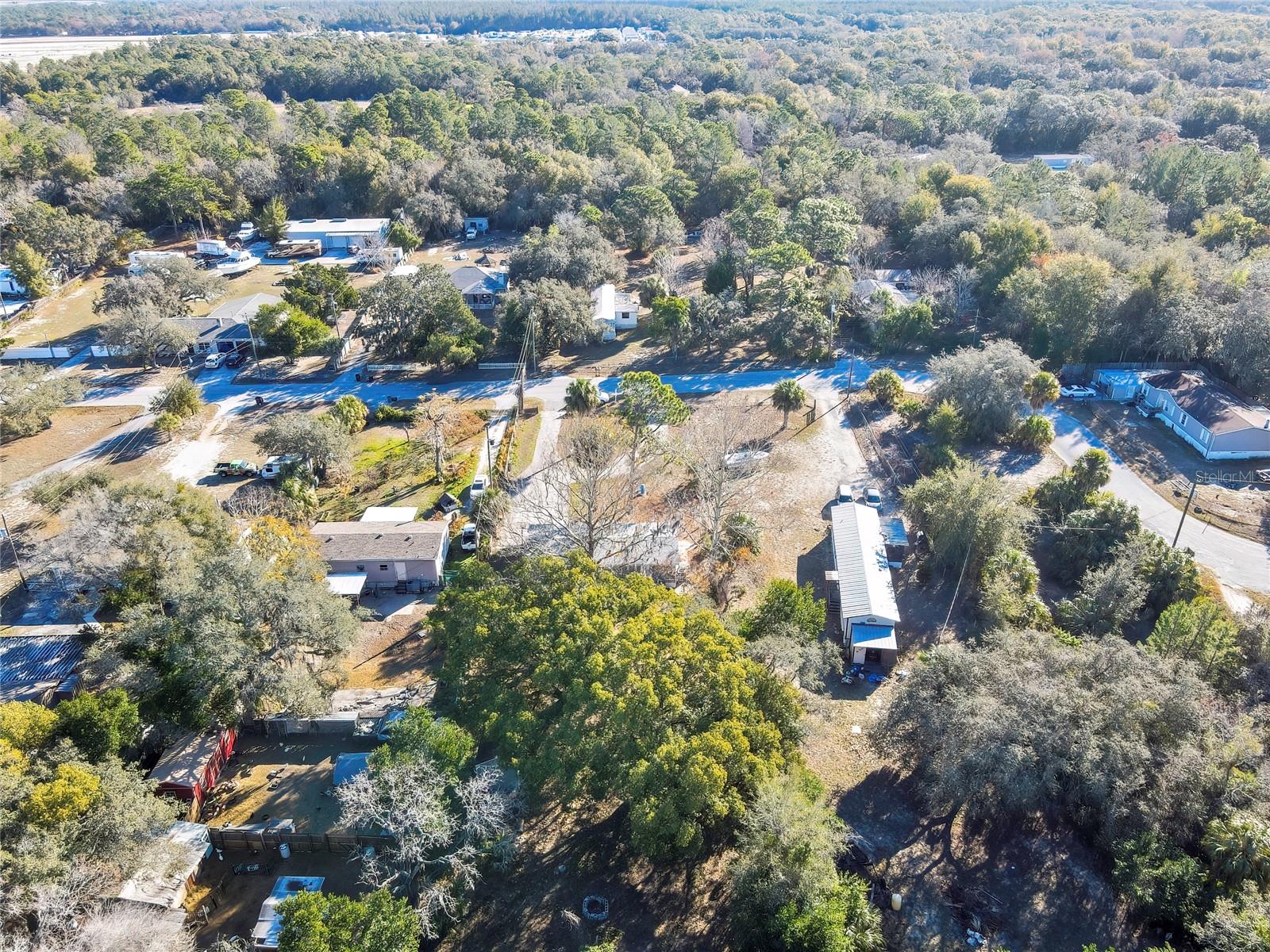 Image 33 of 50 For 15739 Brenda Street